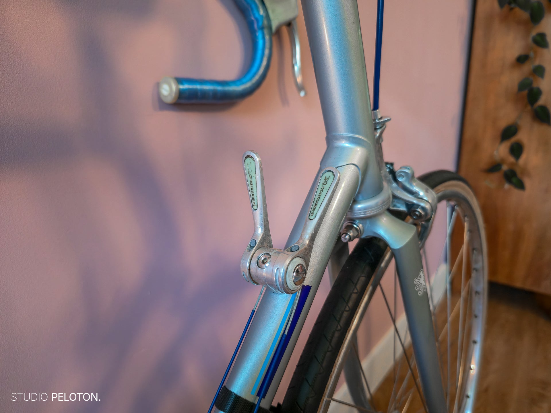 Shimano 600 AX Aero Concept – Studio Peloton